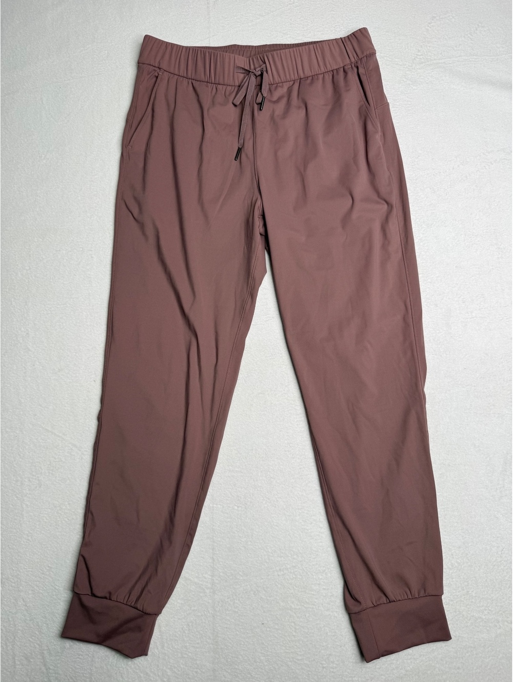 Women’s Medium Mauve Jogger Pants 75% Nylon 25% Spandex Drawstring Stretch